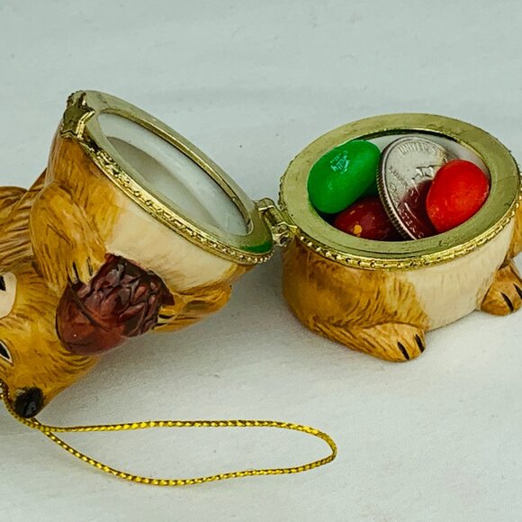 Squirrel Acorn Porcelain Hinged Surprise Gift Trinket Box Christmas Ornament - Picture 5 of 5